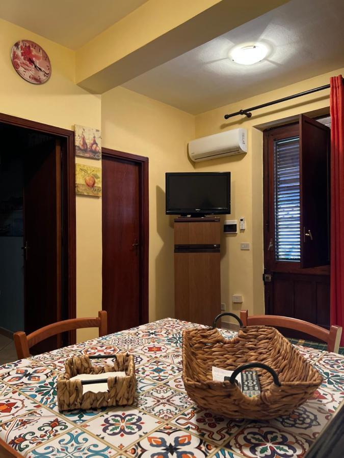 הוילה טראסיני Delfino House מראה חיצוני תמונה